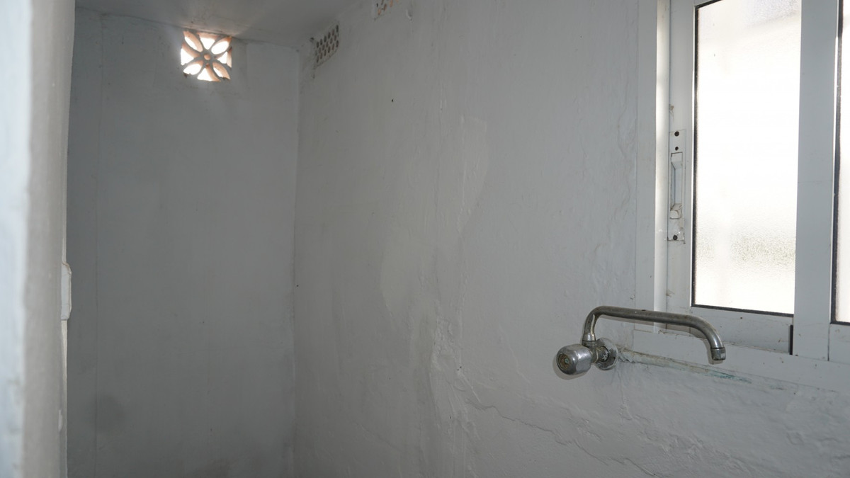 Se vende Villa - Chalet de 10 dormitorios en Costa Del Sol East, Málaga, España