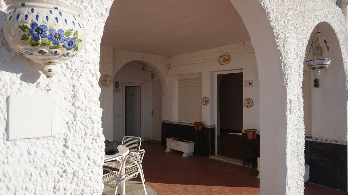 Se vende Villa - Chalet de 10 dormitorios en Costa Del Sol East, Málaga, España