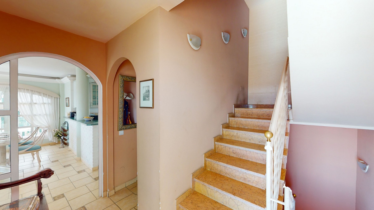 Se vende Villa - Chalet de 8 dormitorios en Costa Del Sol East, Málaga, España