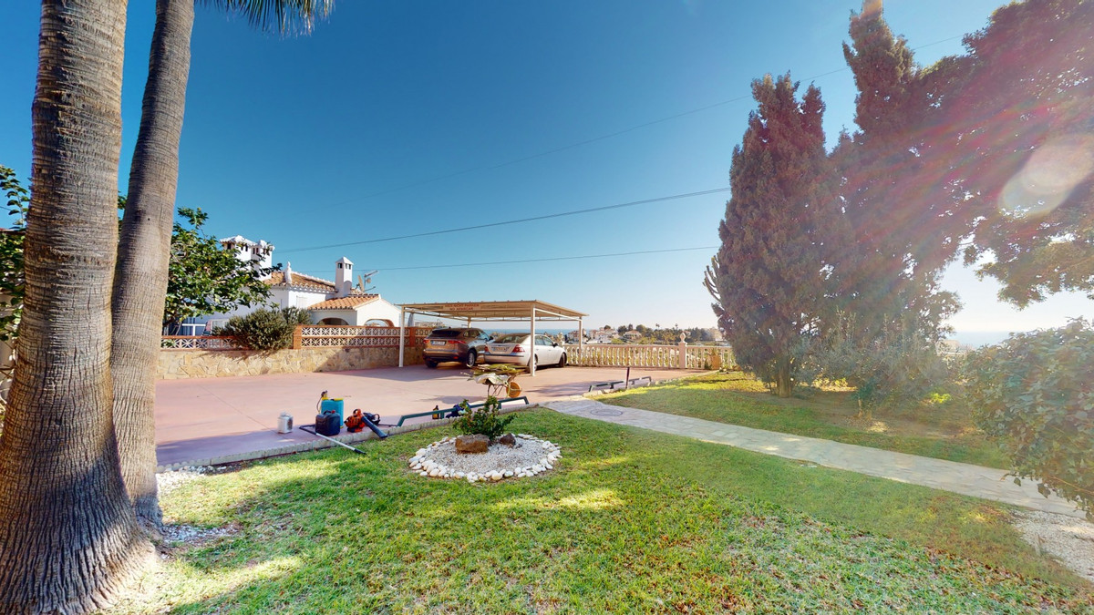 Se vende Villa - Chalet de 8 dormitorios en Costa Del Sol East, Málaga, España