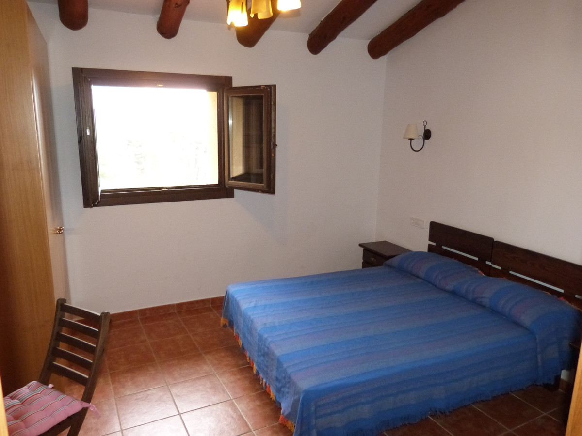 15 Bed Townhouse for sale in Ibi Costa Blanca, Alicante, Spain