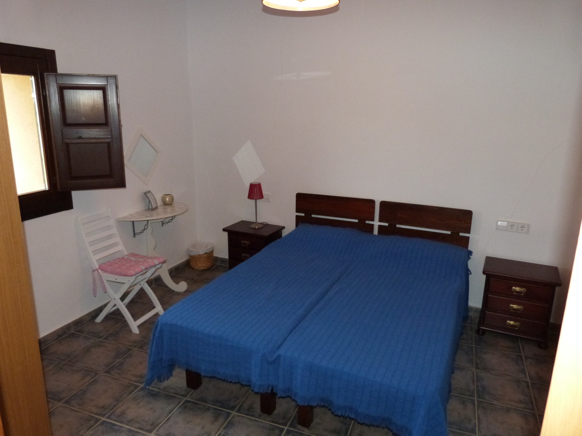 15 Bed Townhouse for sale in Ibi Costa Blanca, Alicante, Spain