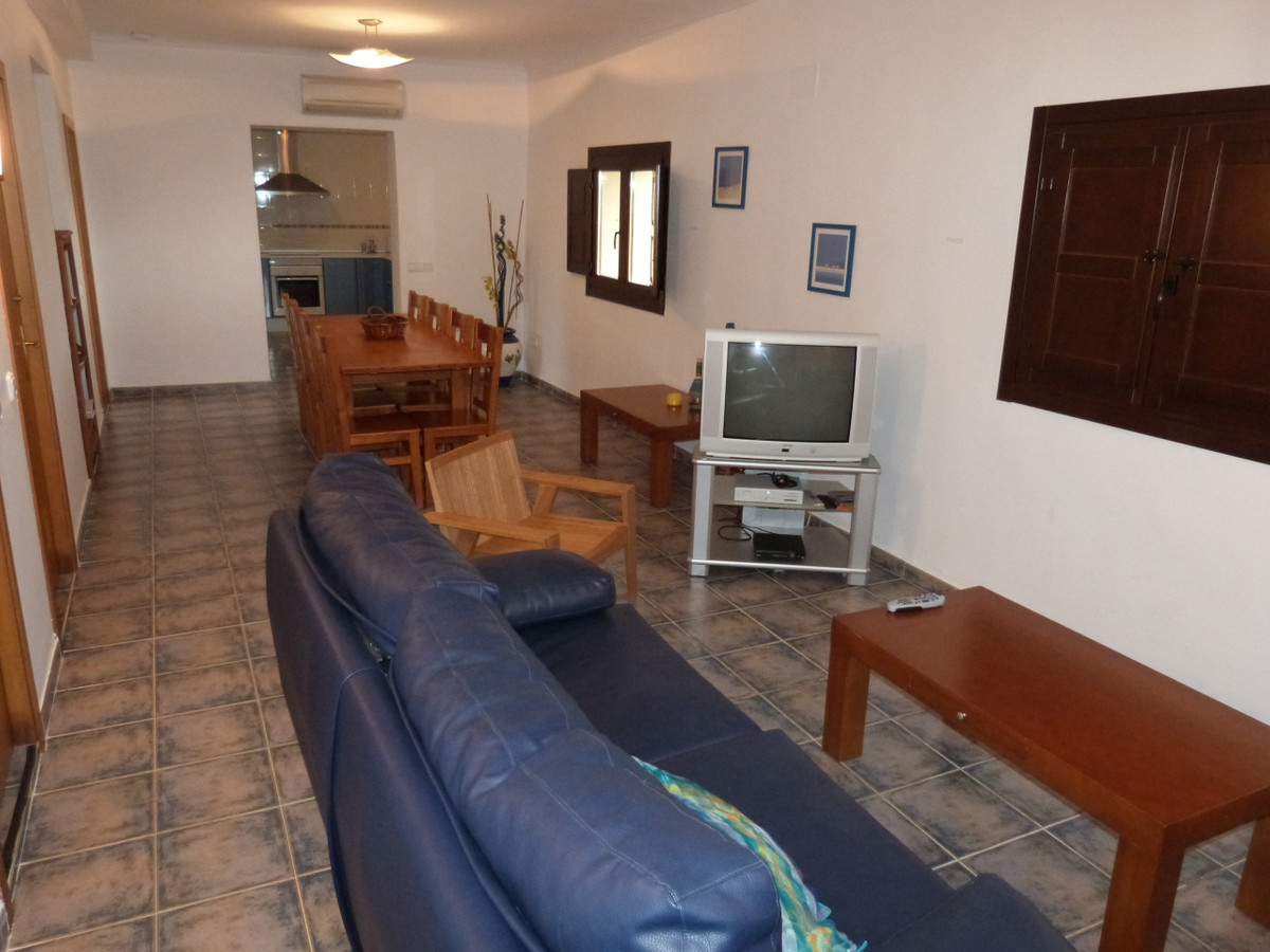 15 Bed Townhouse for sale in Ibi Costa Blanca, Alicante, Spain