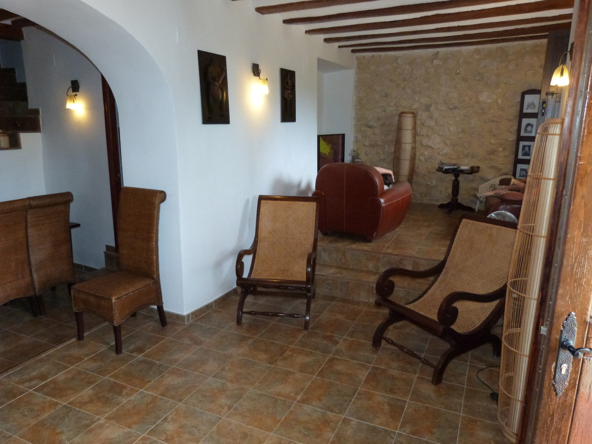 15 Bed Townhouse for sale in Ibi Costa Blanca, Alicante, Spain
