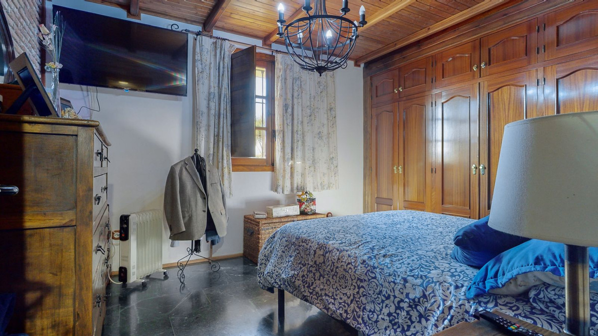 4 Bed Townhouse for sale in Bobadilla Málaga, Málaga, Spain
