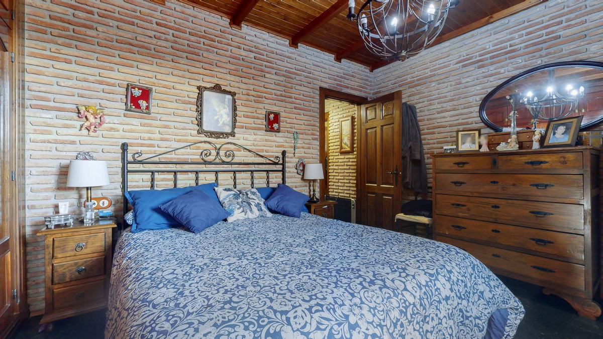 4 Bed Townhouse for sale in Bobadilla Málaga, Málaga, Spain