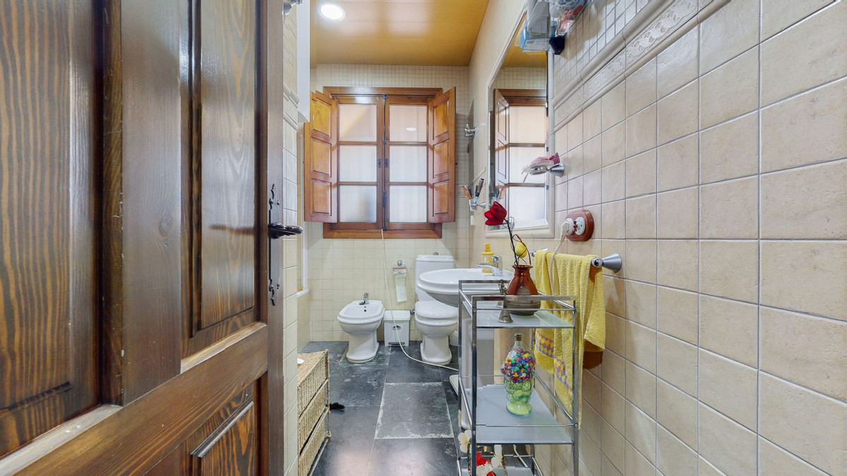 4 Bed Townhouse for sale in Bobadilla Málaga, Málaga, Spain