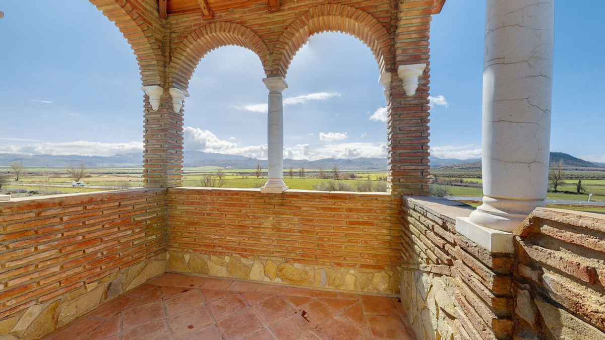 4 Bed Townhouse for sale in Bobadilla Málaga, Málaga, Spain