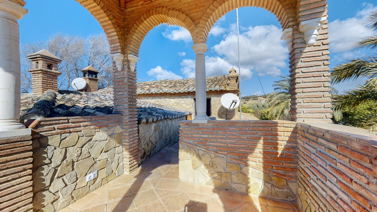 4 Bed Townhouse for sale in Bobadilla Málaga, Málaga, Spain