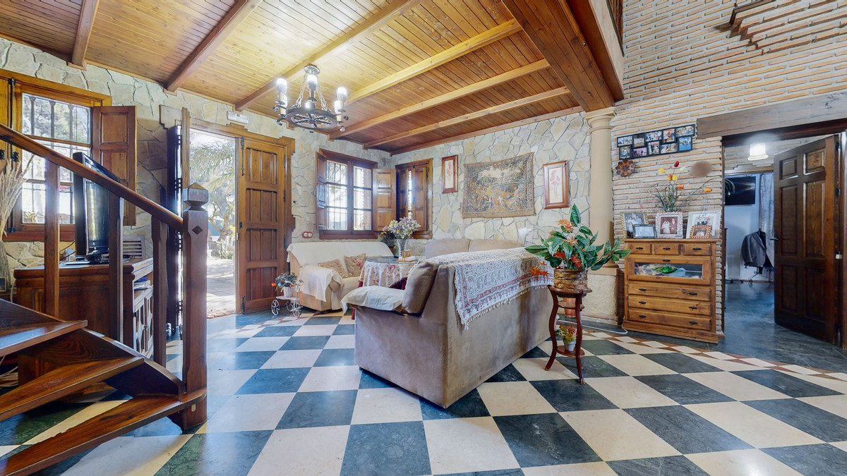 4 Bed Townhouse for sale in Bobadilla Málaga, Málaga, Spain