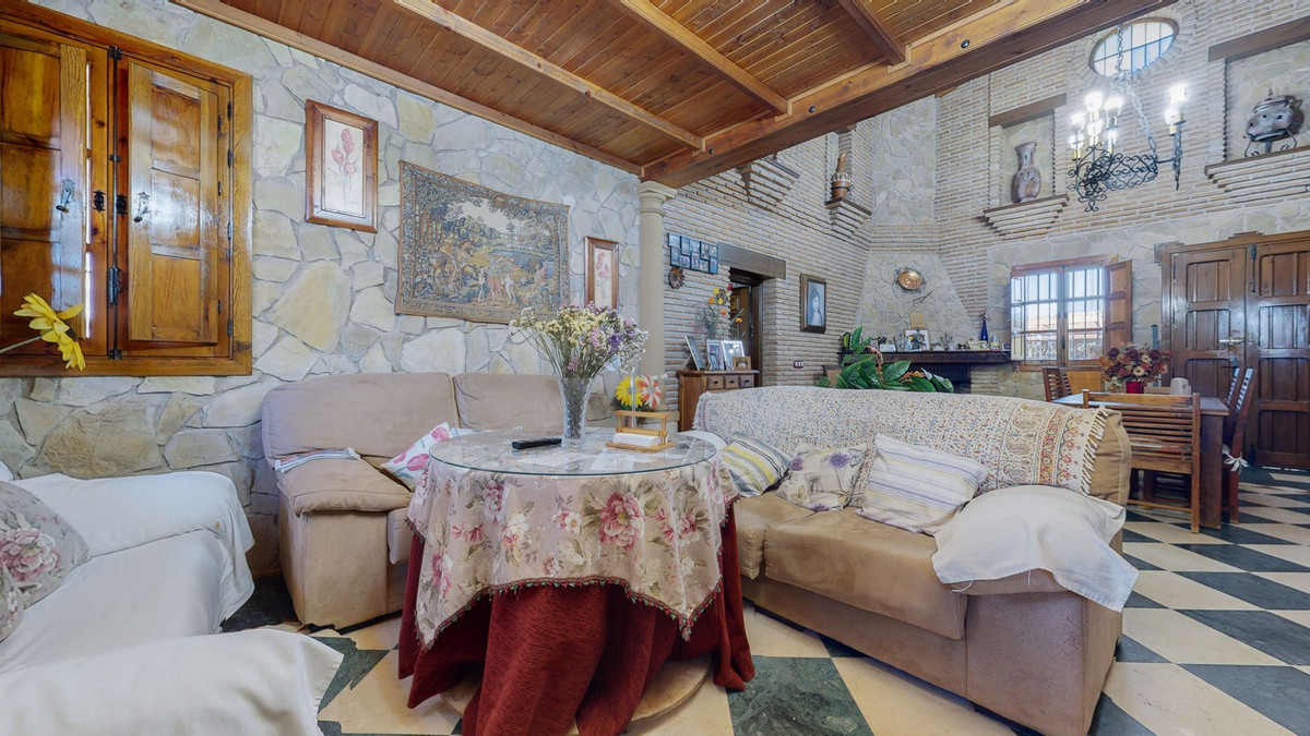 4 Bed Townhouse for sale in Bobadilla Málaga, Málaga, Spain