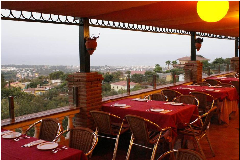 Se vende Oficina de 5 dormitorios en Costa Del Sol, Málaga, España