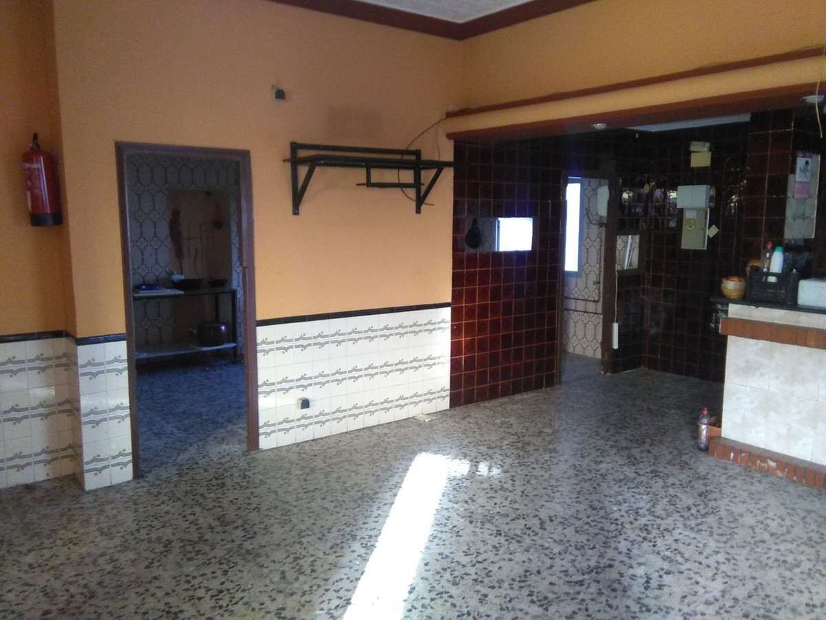1 Bed Commercial unit for sale in Algarrobo Costa Del Sol East, Málaga, Spain
