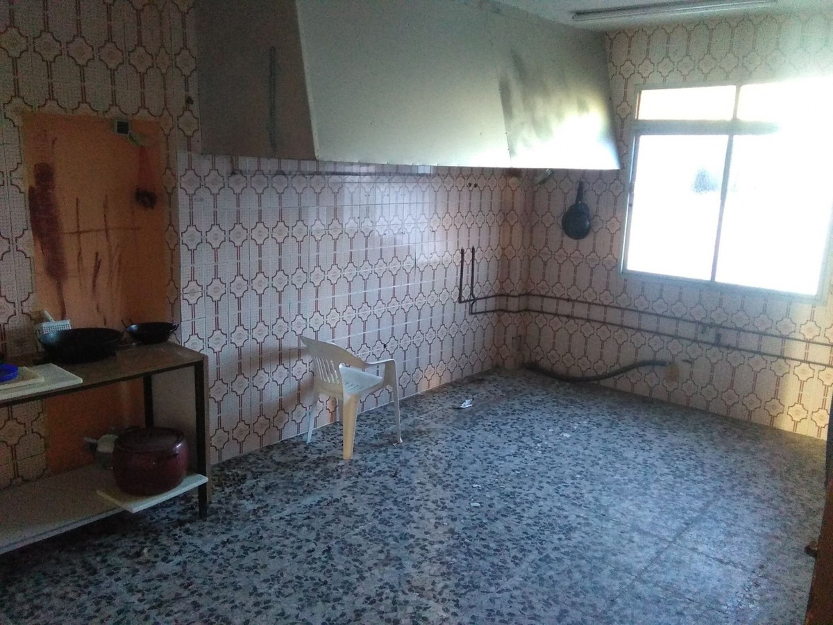 1 Bed Commercial unit for sale in Algarrobo Costa Del Sol East, Málaga, Spain
