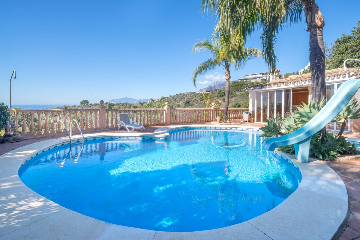 Se vende Villa - Chalet de 8 dormitorios en Costa Del Sol, Málaga, España