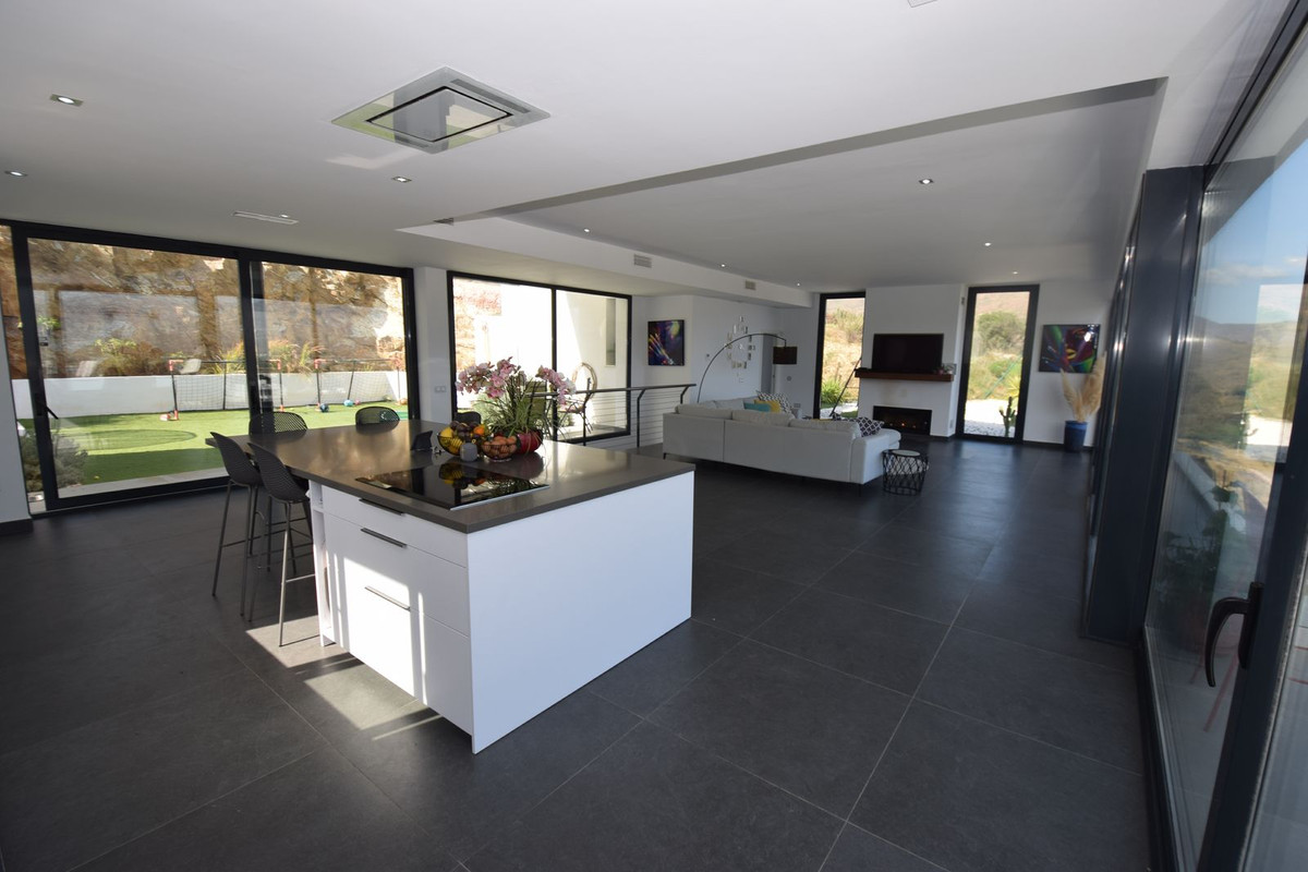 4 Bed Townhouse for sale in La Cala Golf Costa Del Sol, Málaga, Spain