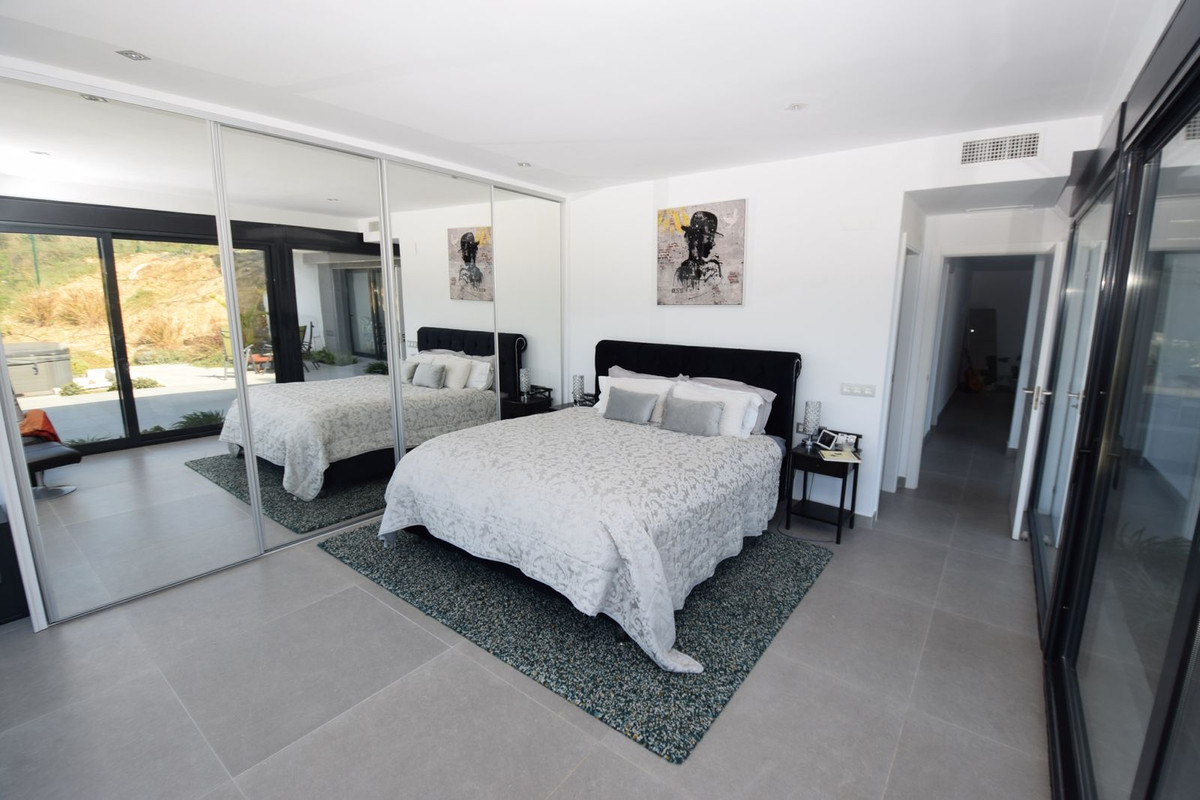 4 Bed Townhouse for sale in La Cala Golf Costa Del Sol, Málaga, Spain
