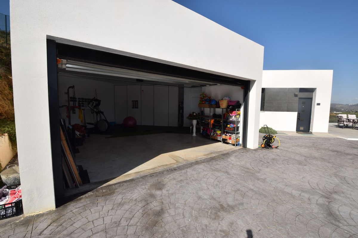4 Bed Townhouse for sale in La Cala Golf Costa Del Sol, Málaga, Spain