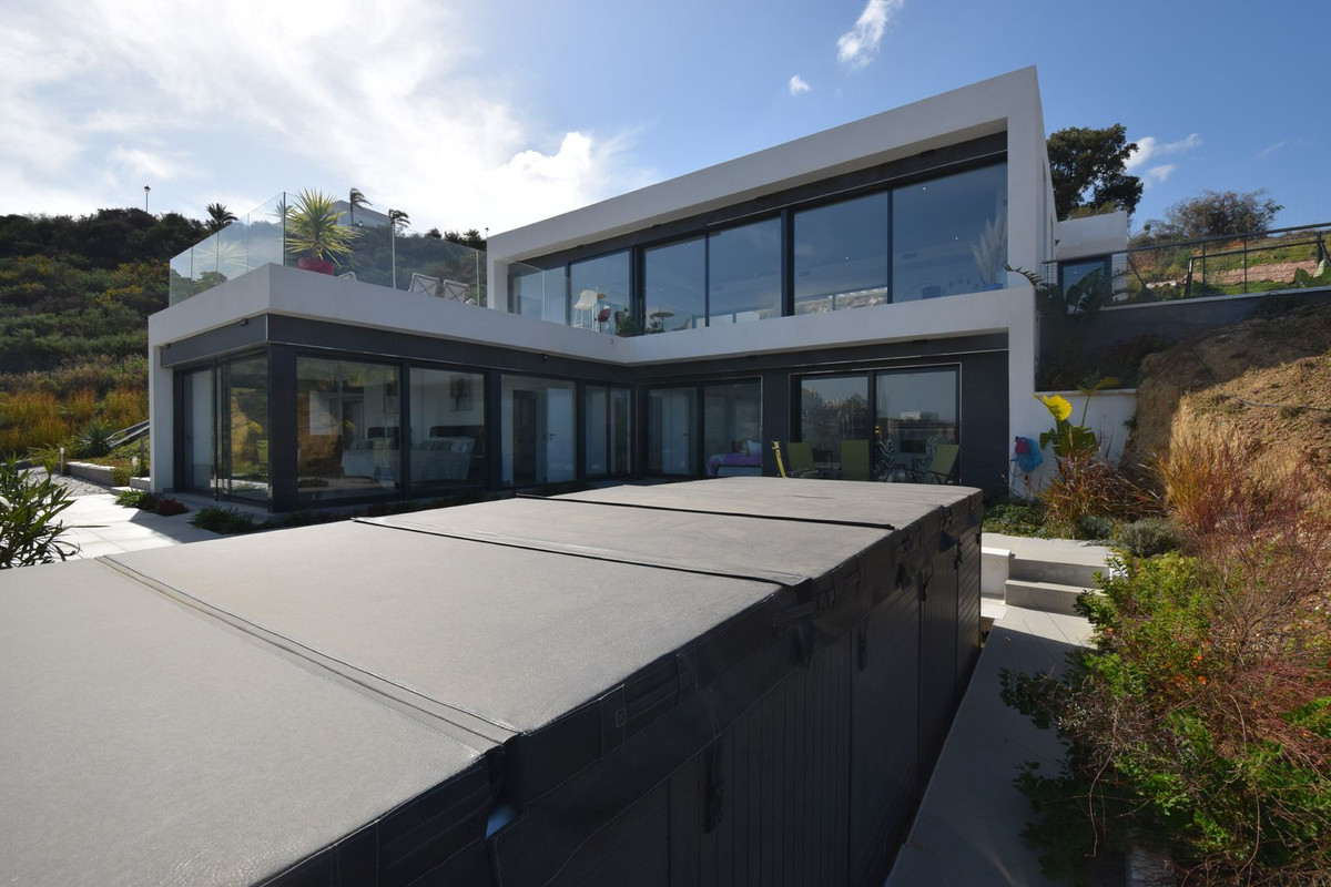 4 Bed Townhouse for sale in La Cala Golf Costa Del Sol, Málaga, Spain