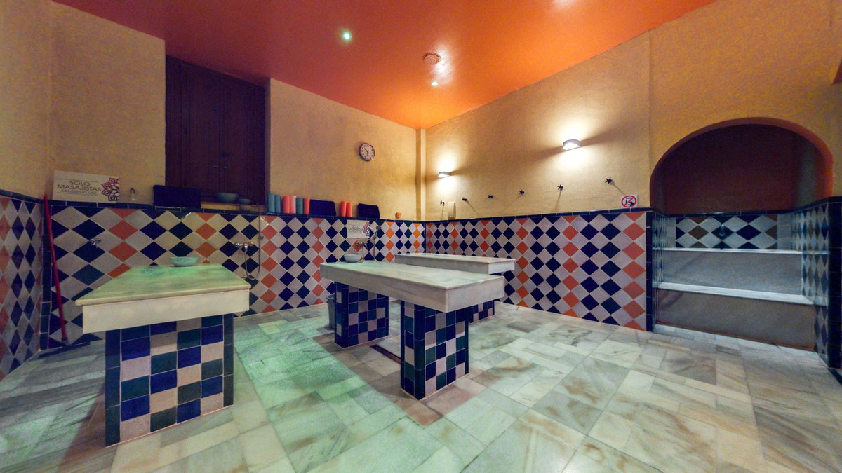 Commercial unit for sale in Málaga Costa Del Sol, Málaga, Spain