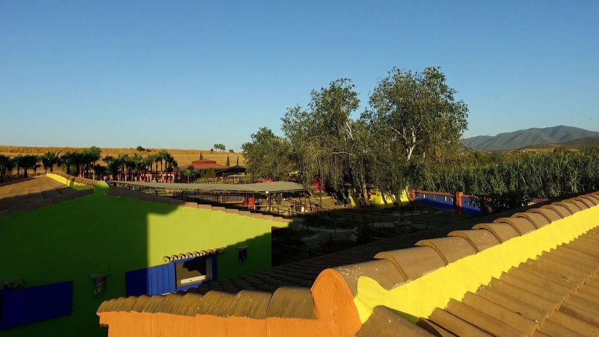 Se vende Finca - Cortijo de 8 dormitorios en Costa Del Sol, Málaga, España