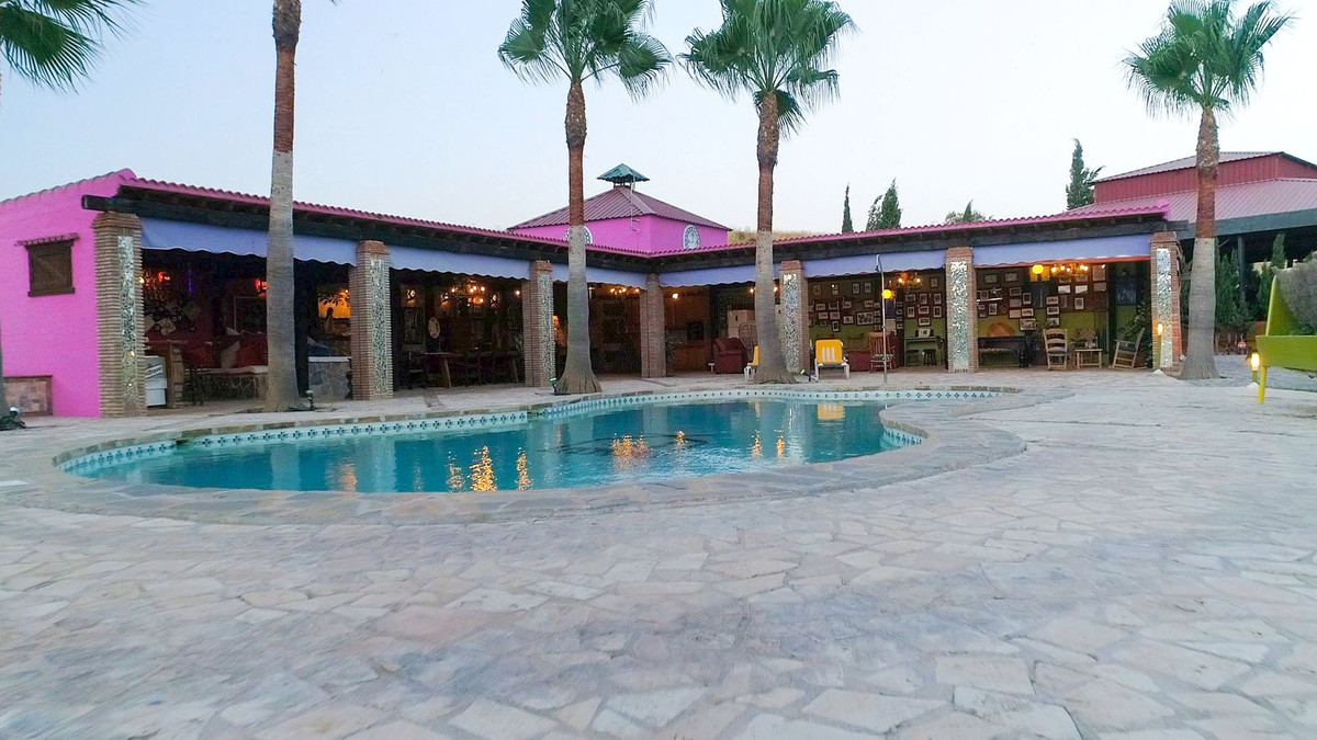 Se vende Finca - Cortijo de 8 dormitorios en Costa Del Sol, Málaga, España