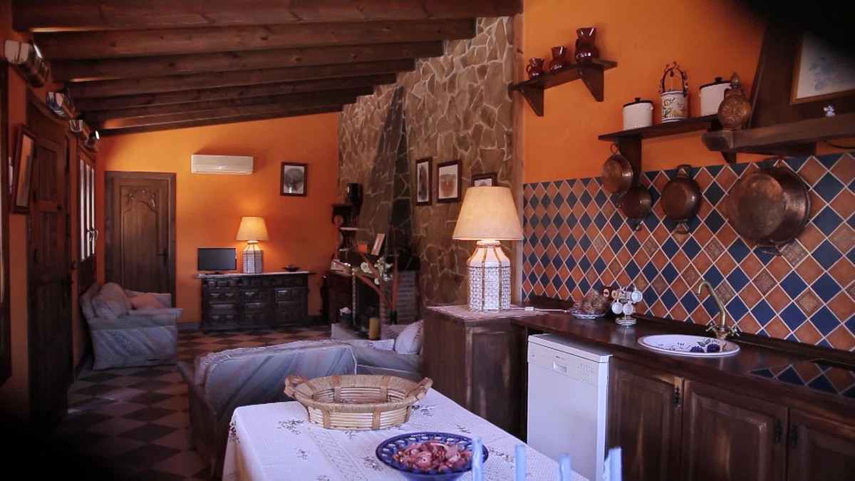 Se vende Finca - Cortijo de 8 dormitorios en Costa Del Sol, Málaga, España