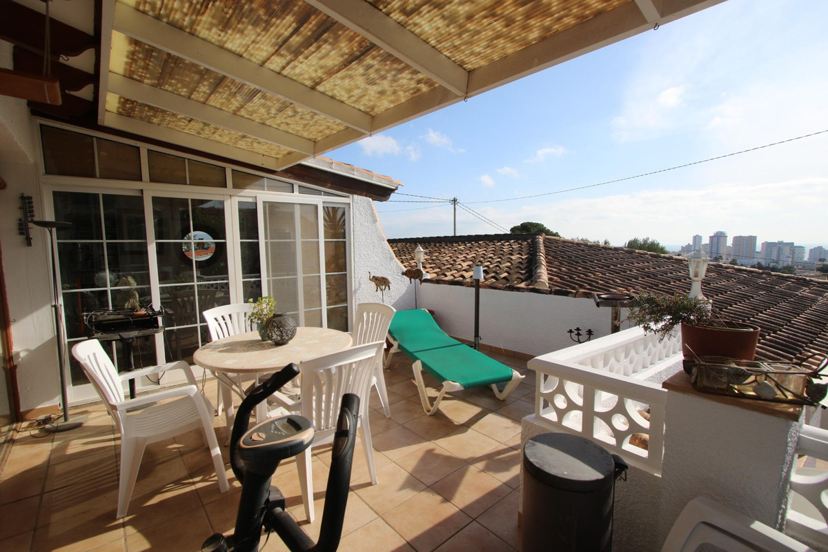 Se vende Villa - Chalet de 6 dormitorios en Costa Blanca, Alicante, España