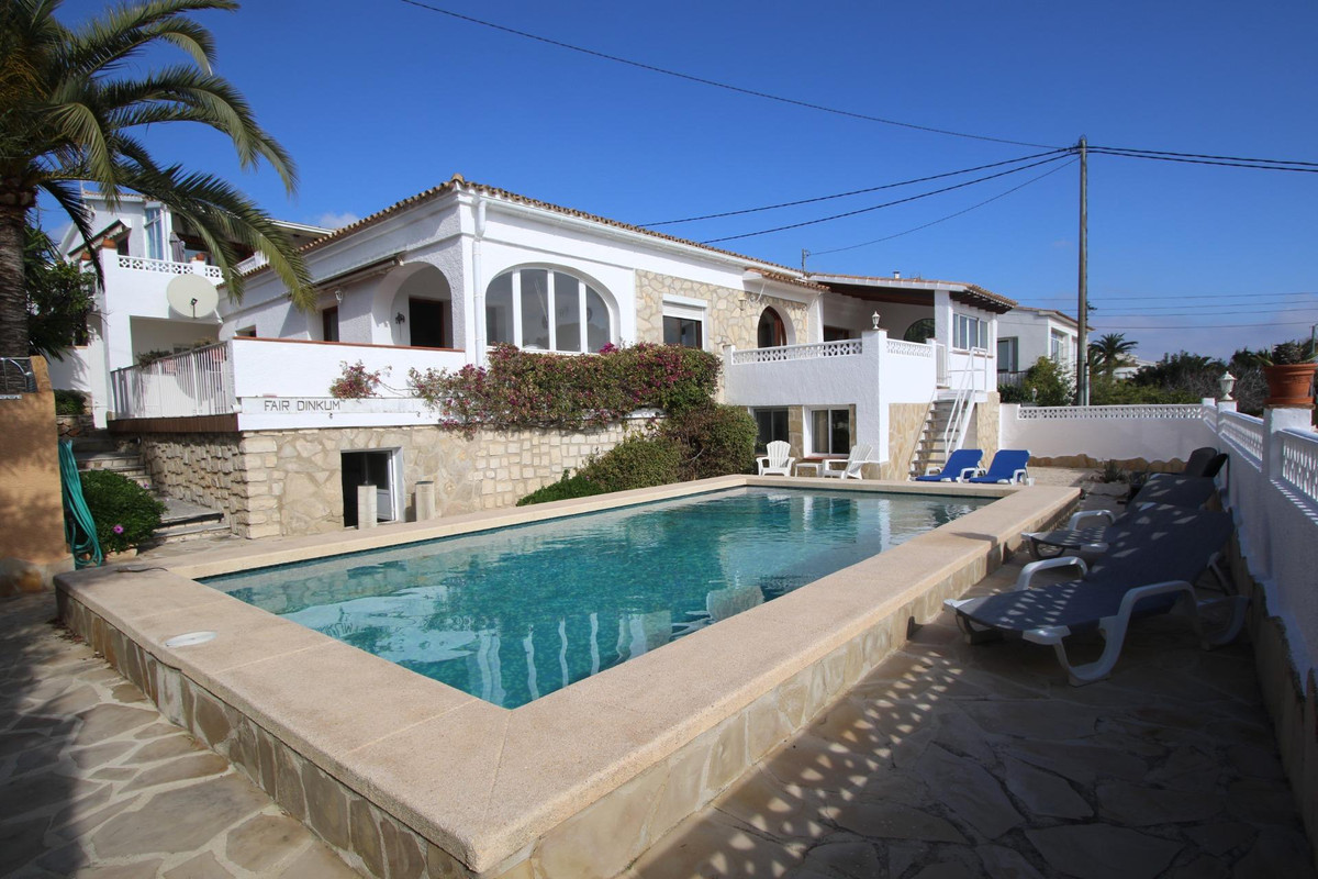 Se vende Villa - Chalet de 6 dormitorios en Costa Blanca, Alicante, España