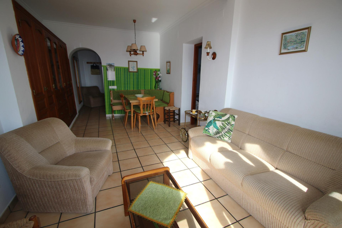 Se vende Villa - Chalet de 6 dormitorios en Costa Blanca, Alicante, España