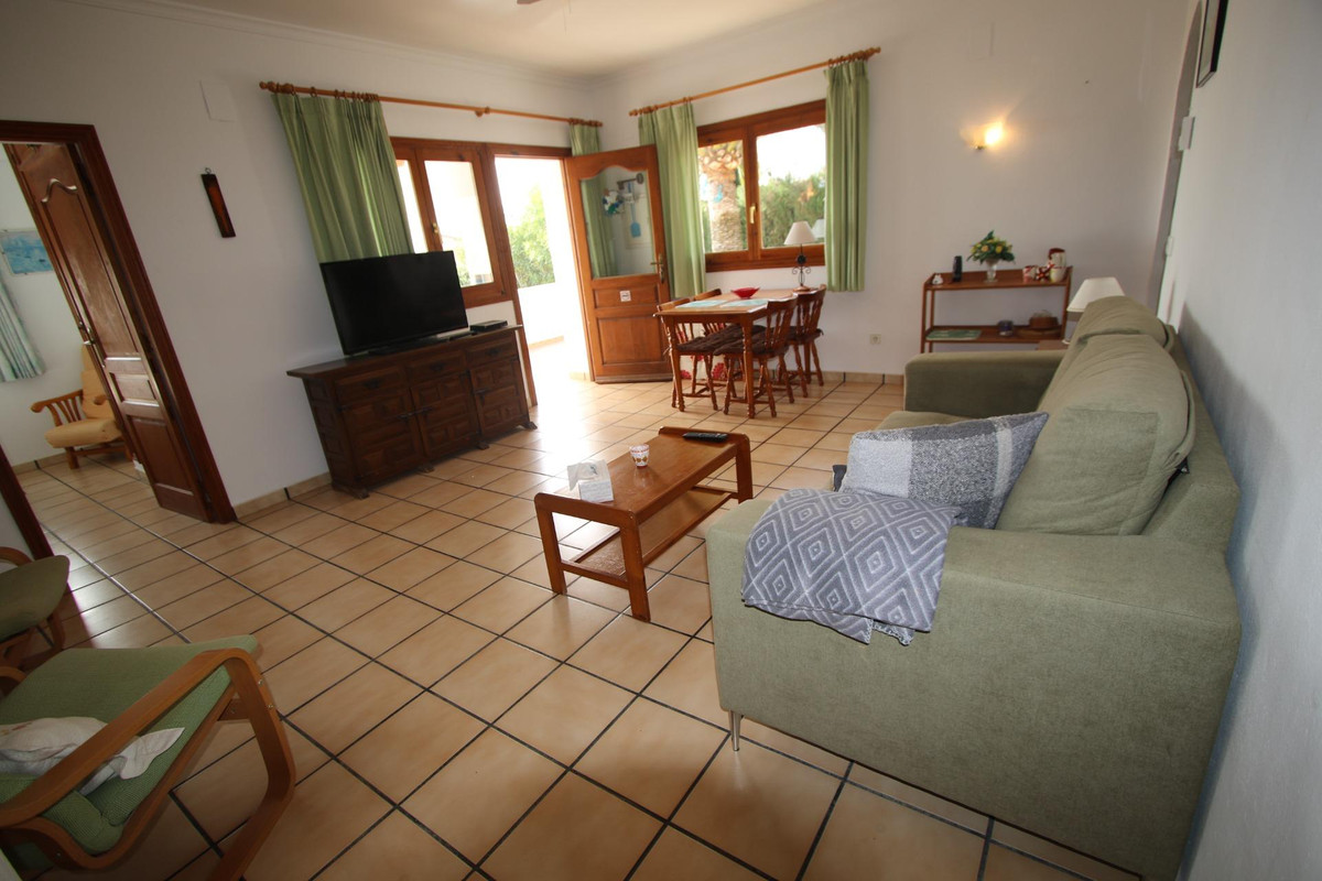 Se vende Villa - Chalet de 6 dormitorios en Costa Blanca, Alicante, España