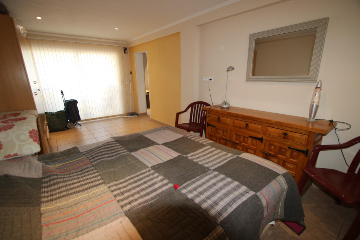 Se vende Villa - Chalet de 6 dormitorios en Costa Blanca, Alicante, España