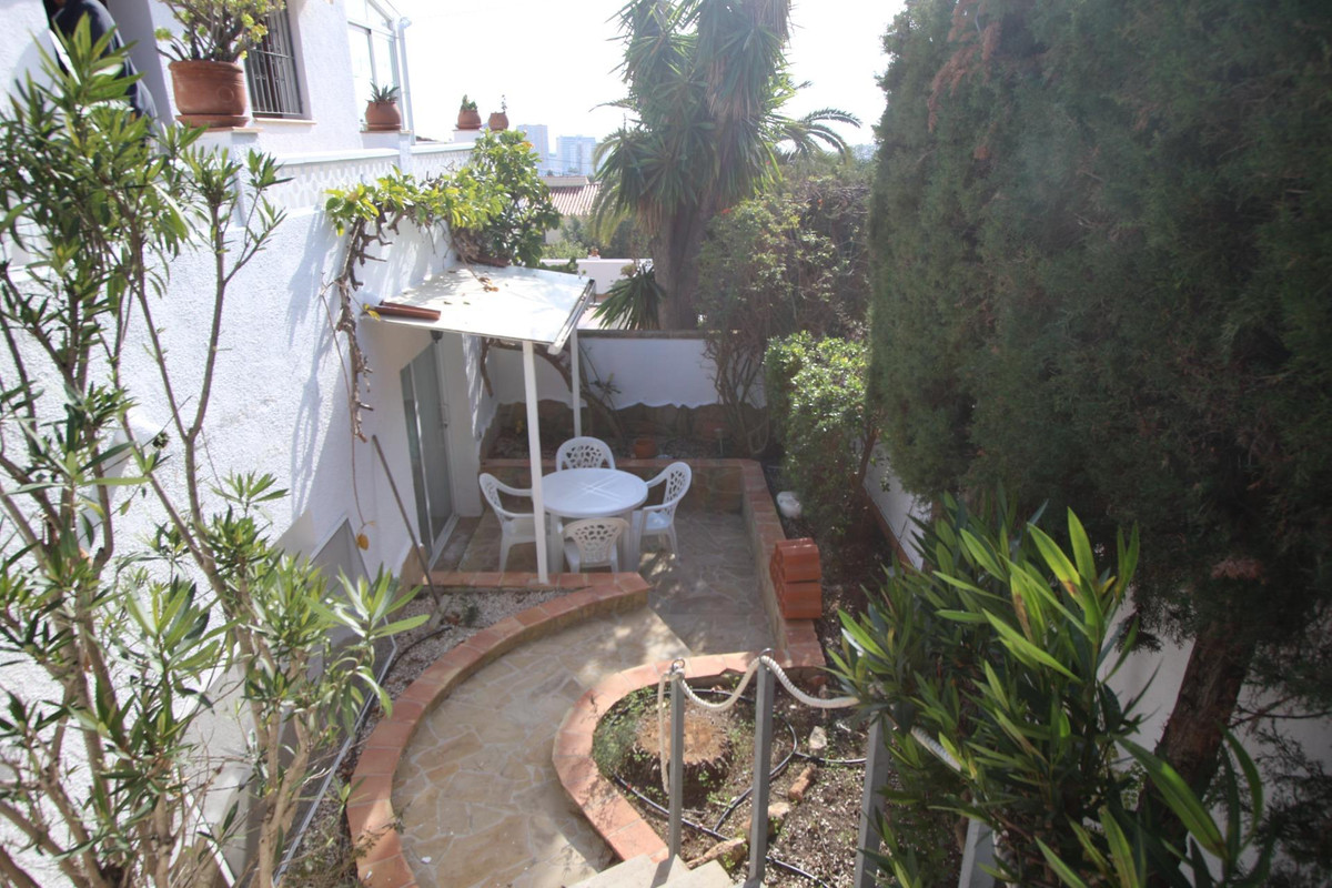 Se vende Villa - Chalet de 6 dormitorios en Costa Blanca, Alicante, España