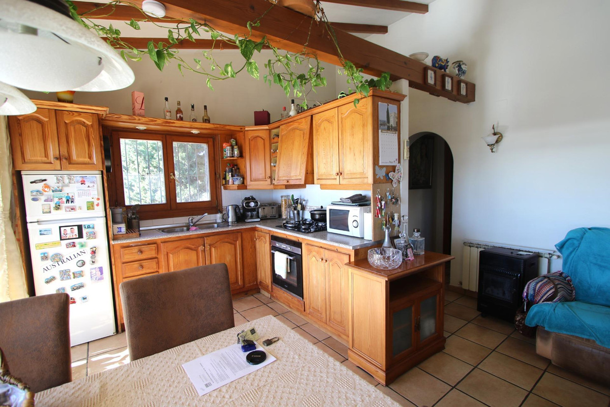 Se vende Villa - Chalet de 6 dormitorios en Costa Blanca, Alicante, España