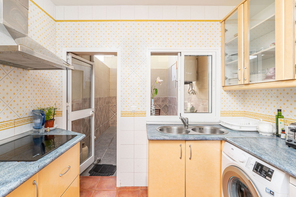 Se vende Adosada de 3 dormitorios en Costa Del Sol, Cadiz, España