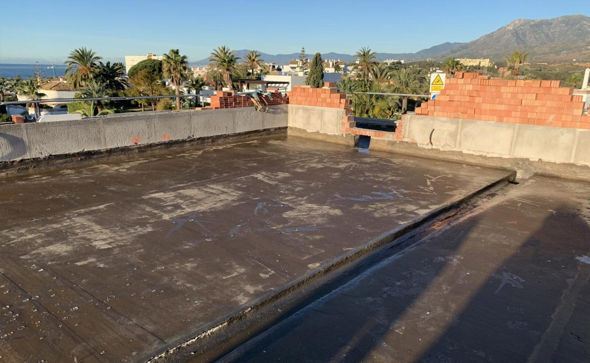 Se vende Villa - Chalet de 4 dormitorios en Costa Del Sol, Málaga, España