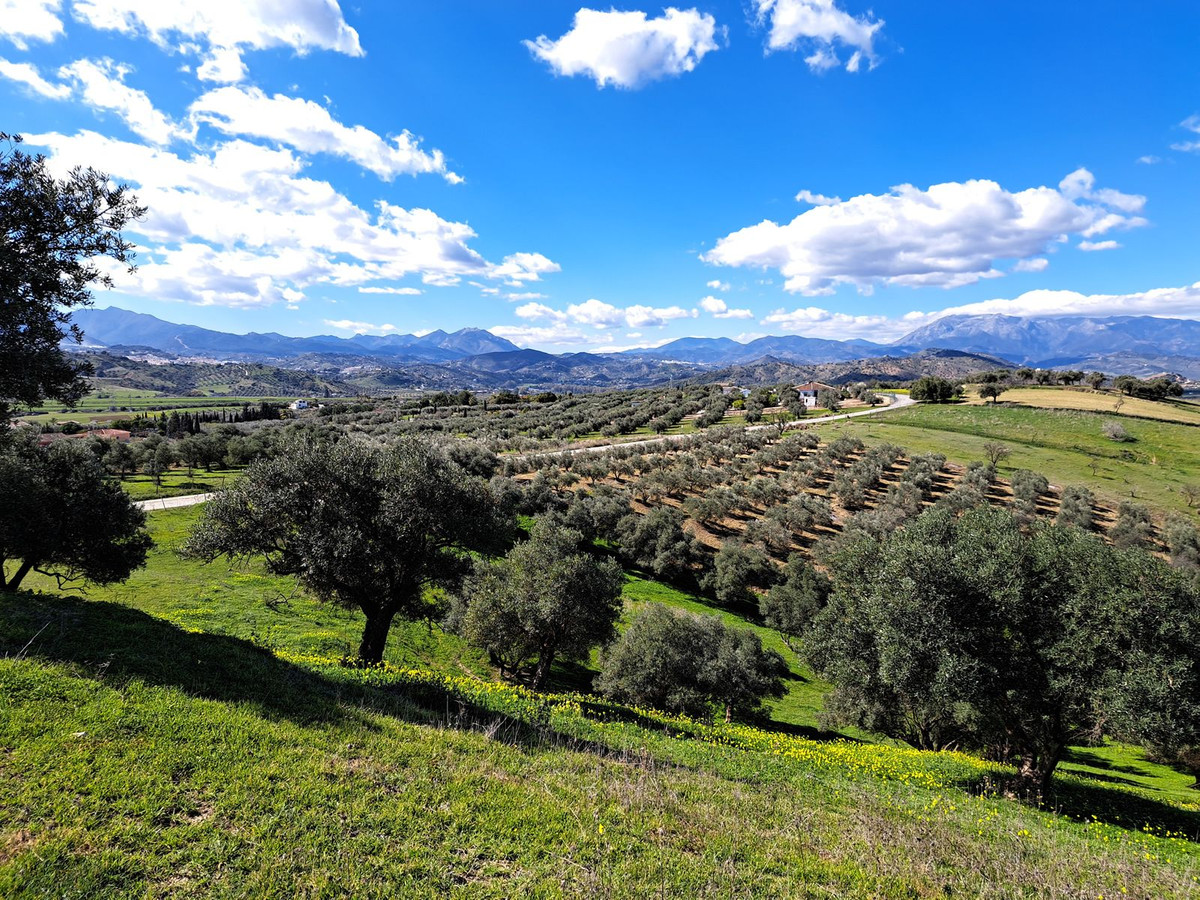 Se vende Terreno Rustico  en Costa Del Sol, Málaga, España