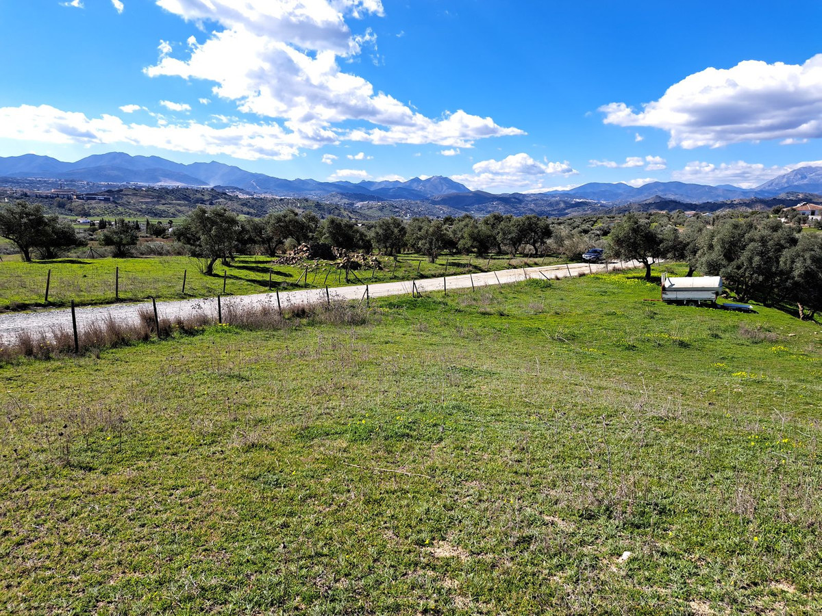 Se vende Terreno Rustico  en Costa Del Sol, Málaga, España