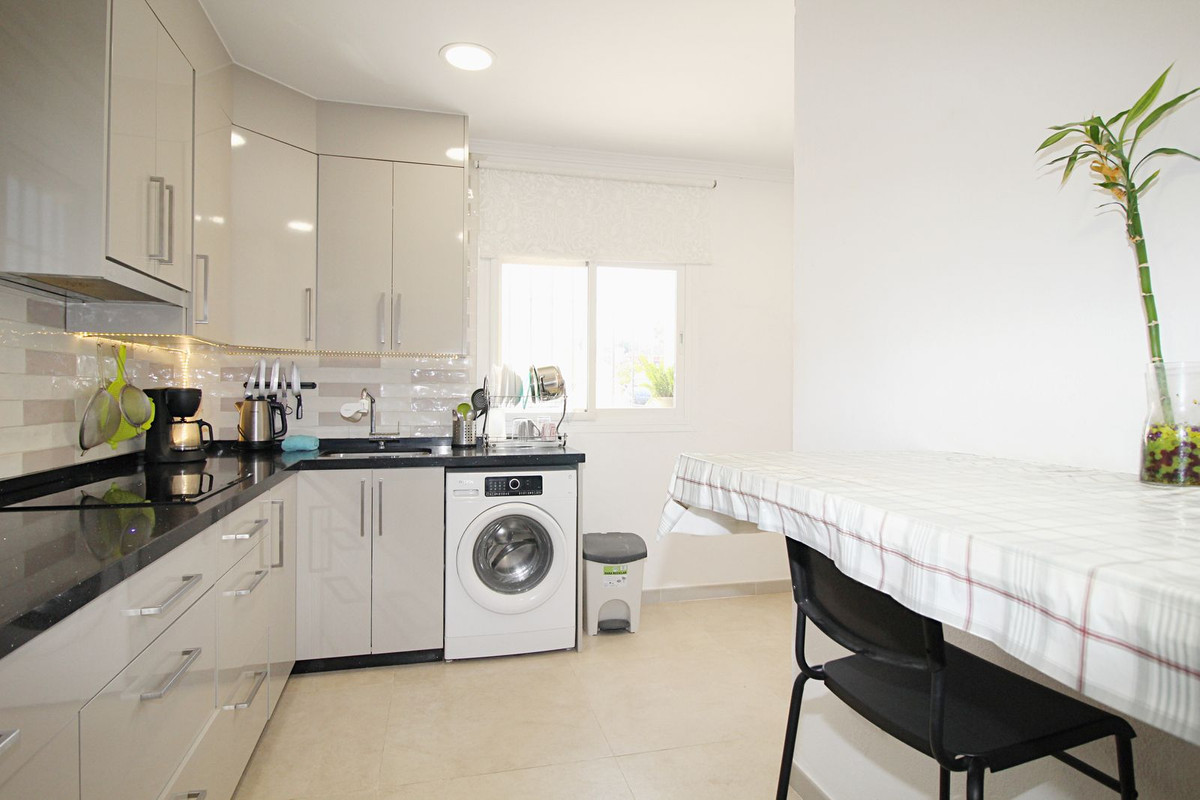 2 Bed Townhouse for sale in Coín Costa Del Sol, Málaga, Spain