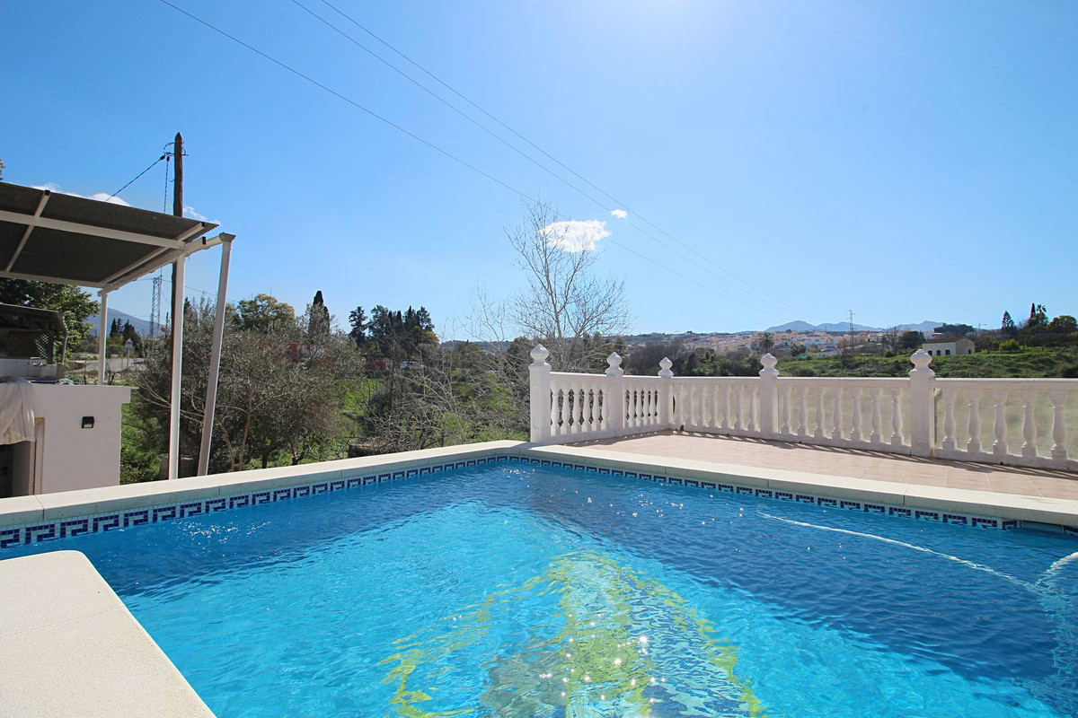 2 Bed Townhouse for sale in Coín Costa Del Sol, Málaga, Spain