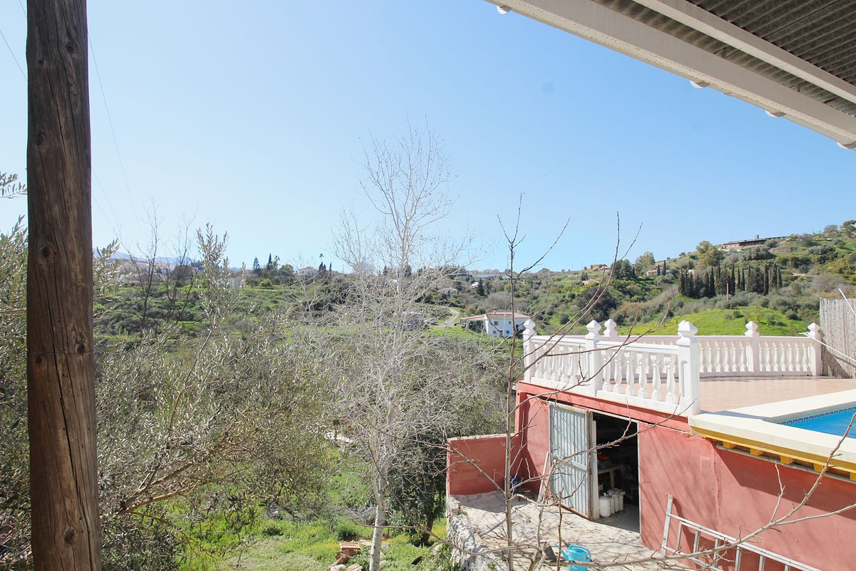 2 Bed Townhouse for sale in Coín Costa Del Sol, Málaga, Spain