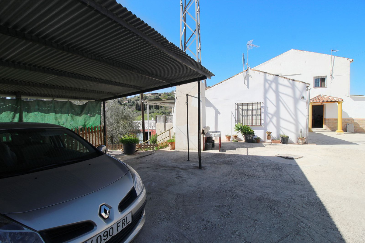 2 Bed Townhouse for sale in Coín Costa Del Sol, Málaga, Spain