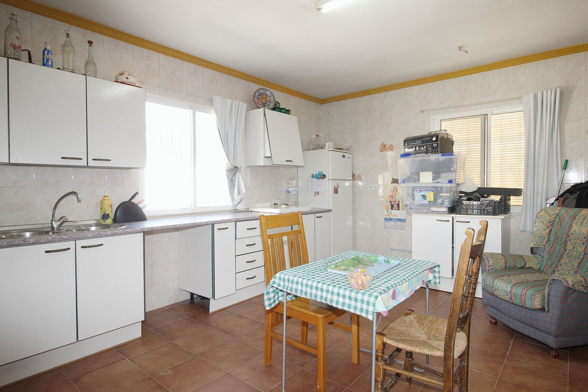 2 Bed Townhouse for sale in Coín Costa Del Sol, Málaga, Spain