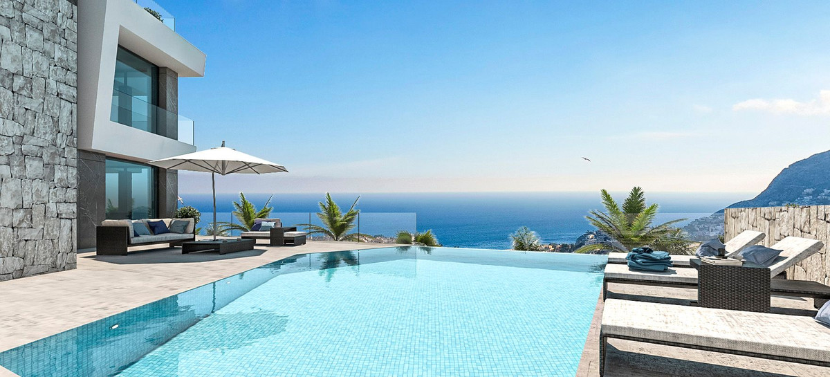 4 Bed Townhouse for sale in Calpe Costa Blanca, Alicante, Spain