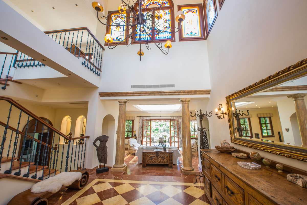 Se vende Villa - Chalet de 8 dormitorios en Costa Del Sol, Málaga, España