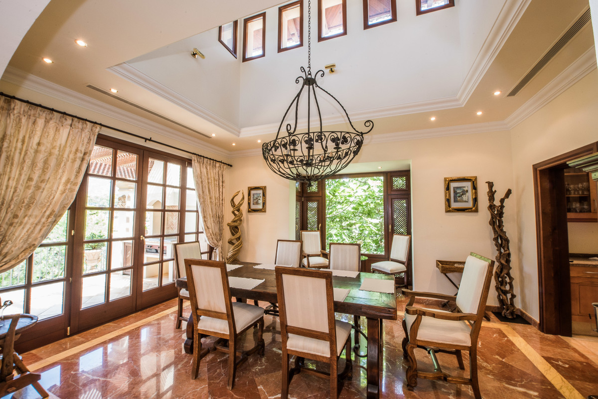 Se vende Villa - Chalet de 8 dormitorios en Costa Del Sol, Málaga, España