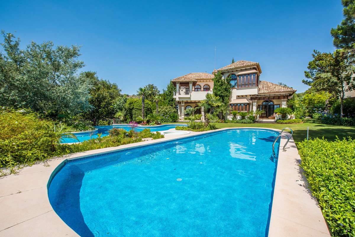 Se vende Villa - Chalet de 8 dormitorios en Costa Del Sol, Málaga, España