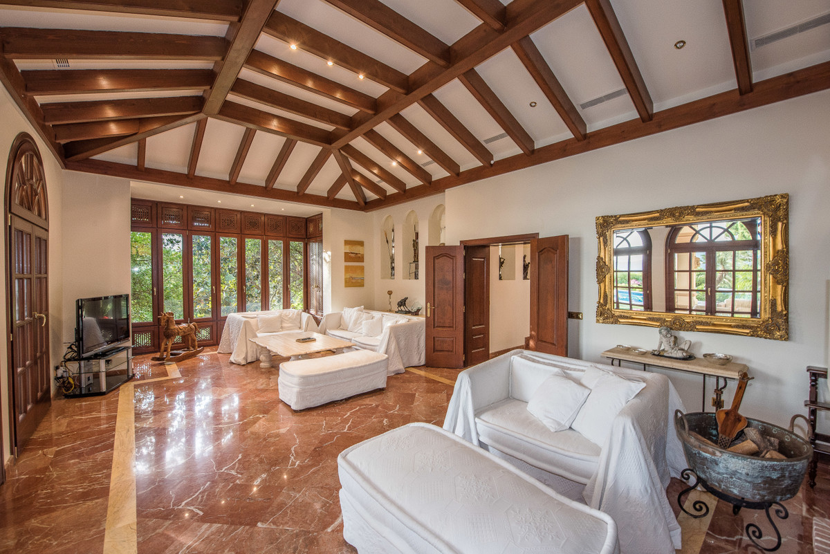 Se vende Villa - Chalet de 8 dormitorios en Costa Del Sol, Málaga, España