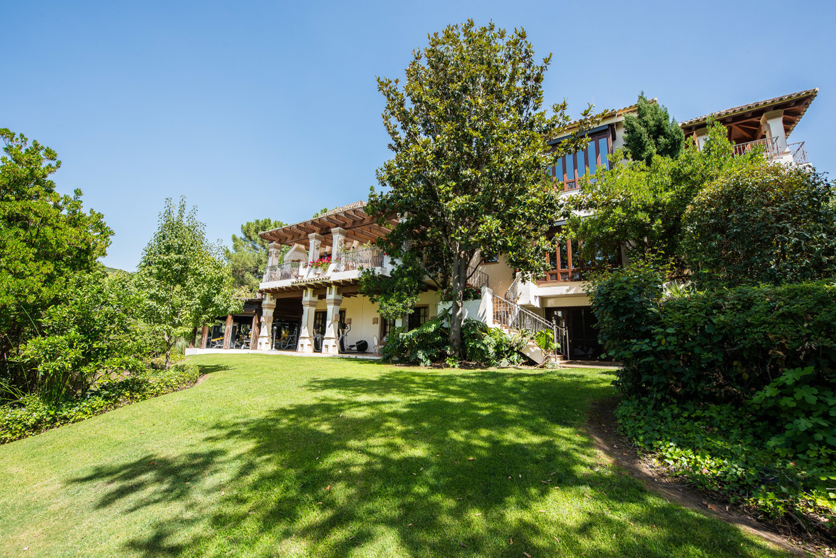 Se vende Villa - Chalet de 8 dormitorios en Costa Del Sol, Málaga, España