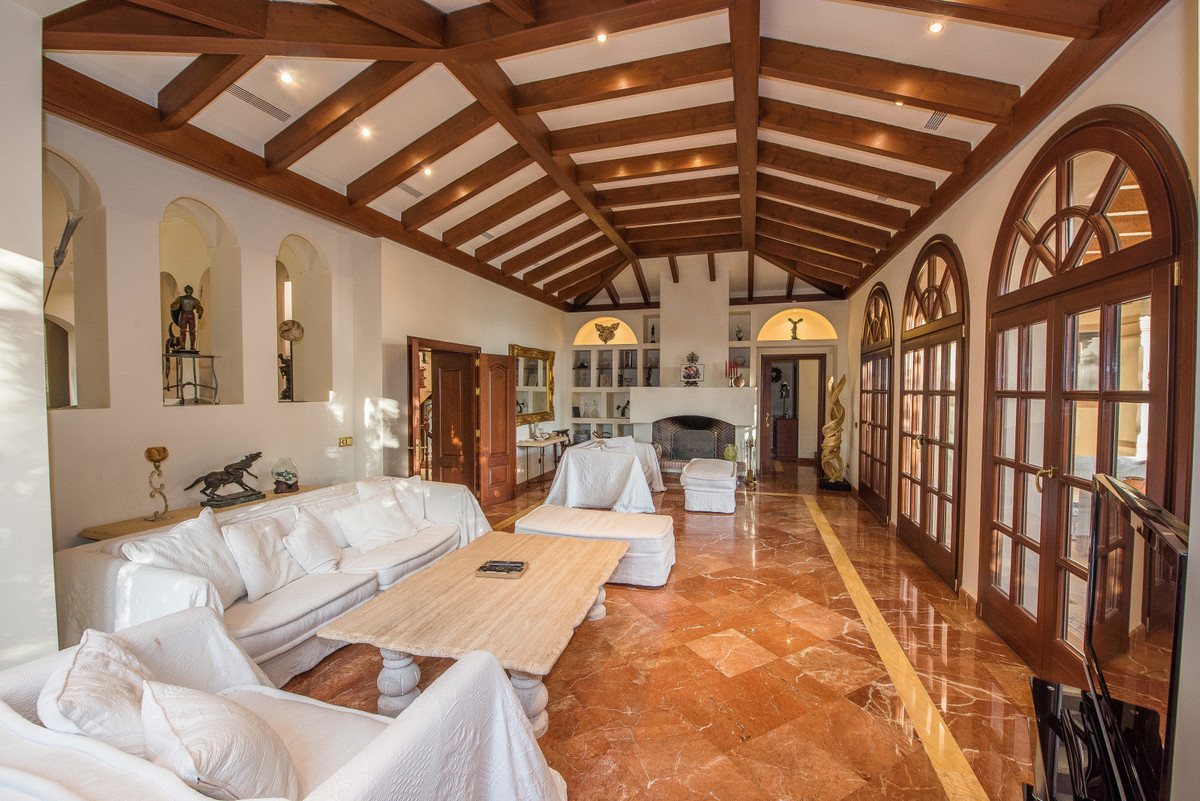 Se vende Villa - Chalet de 8 dormitorios en Costa Del Sol, Málaga, España